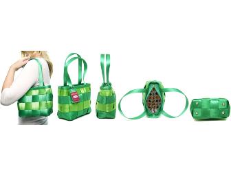 Harvey's Seat Belt Tote in Mint Julep