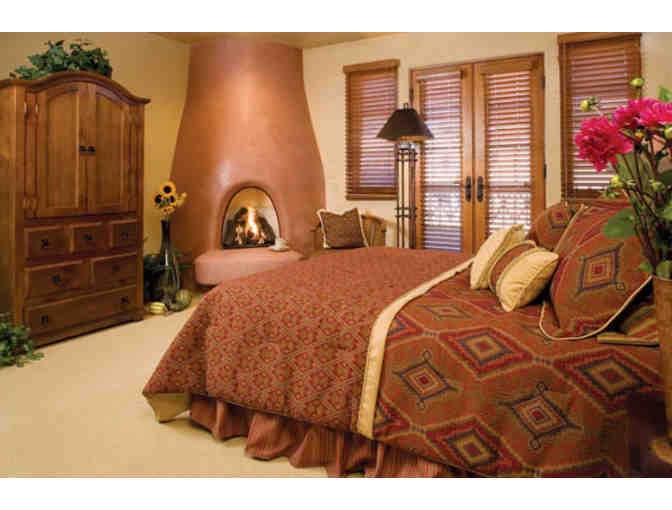 Santa Fe Luxury Getaway for Four (4): Includes 4-Night Stay, Dinner and More!