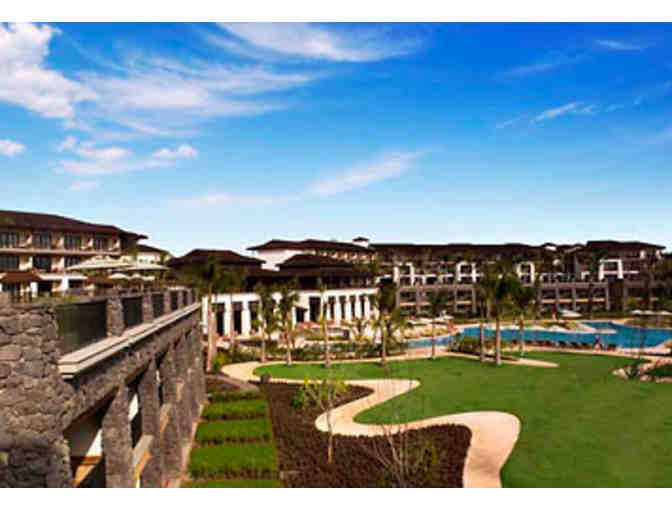 Costa Rica Getaway: Includes 5-Night Stay and Airfare for 2