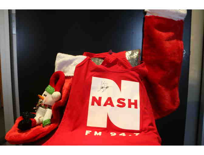 NASH FM 94.7 Shirt signed by KANE BROWN! - Photo 1