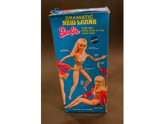 1969 Vintage Dramatic New Living Barbie Doll