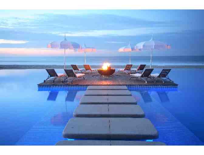 7 Night Resort Stay at any Grand Mayan or Mayan Palace Resort in Mexico