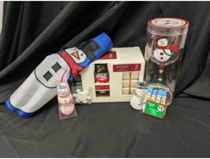 'There is no man like a SNOWMAN!' - Donated by The Keene, Saunders, and Bhende Families