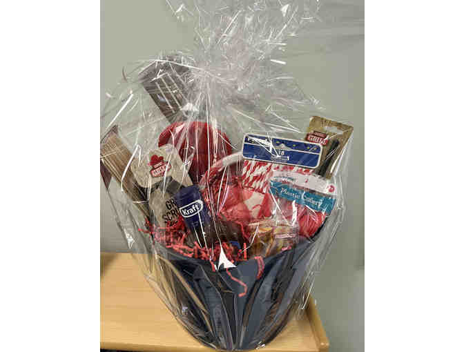 BBQ basket with Q-Daddy's gift card - Photo 1