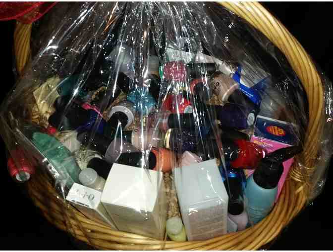 Enormous OPI basket