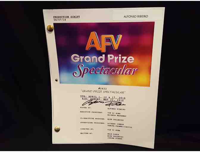 America's Funniest Home Videos--VIP Live Taping of Season Finale, Signed Script, Swag - Photo 3