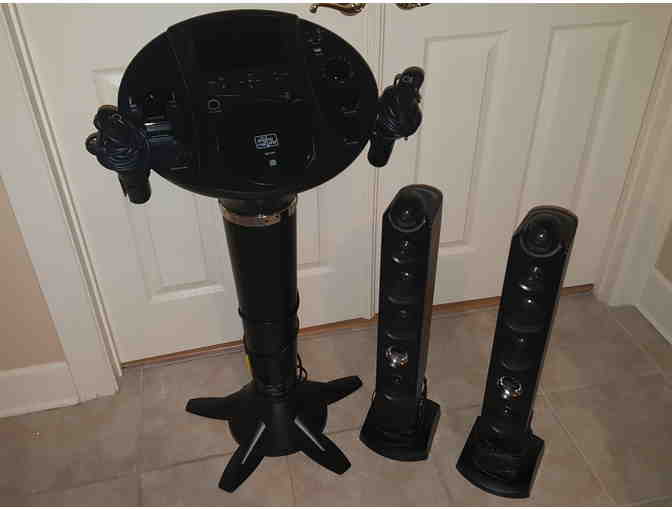 Singing Machine Pedestal Karoke System With iPod Dock/Radio 7' LCD iSM-1030