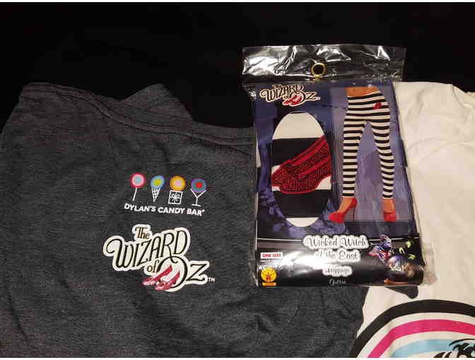 Wizard of Oz--Collectibles Incl. Clock, Lunchbox, Juniors Ts, Leggings, Cards & More