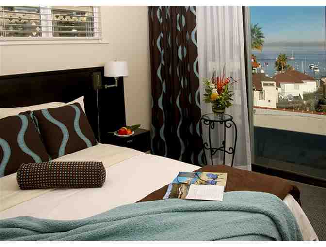 2 Mid-Week Nights + Welcome Bottle of Wine at the Aurora Hotel & Spa on Catalina Island