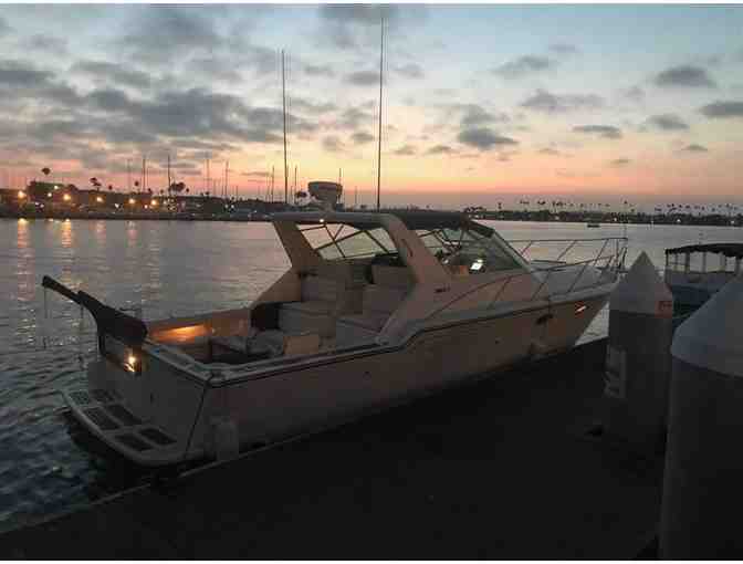 Newport Harbor Cruise with Refreshments aboard the 36' Tiara 'Alacrity' for 10 People