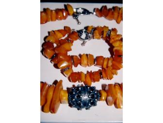 HONEY AMBER NECKLACE AND BRACELET SET