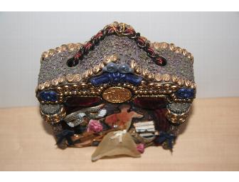 NOVELTY OPERA PURSE BY MARY FRANCES