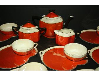 VINTAGE GERMAN BAVARIA PORCELAIN TEA POT SET & DAMASK TABLECLOTH