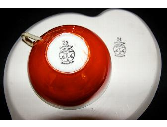 VINTAGE GERMAN BAVARIA PORCELAIN TEA POT SET & DAMASK TABLECLOTH