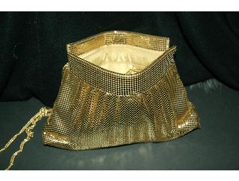 Stunning vintage gold tone mesh evening purse
