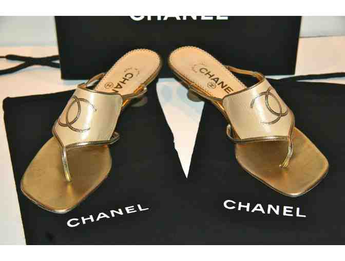 AUTHENTIC CHANEL SHOES THONGS WITH DUST BAGS AND BOX SIZE 37
