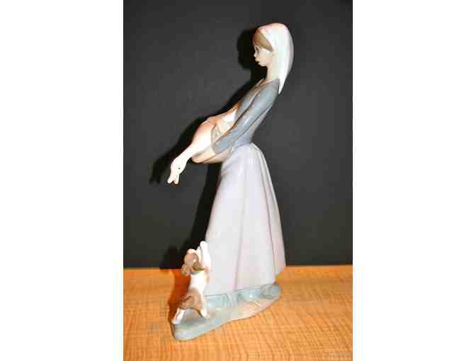 Lladro Porcelain Figurine - 'Woman With Goose and Dog'
