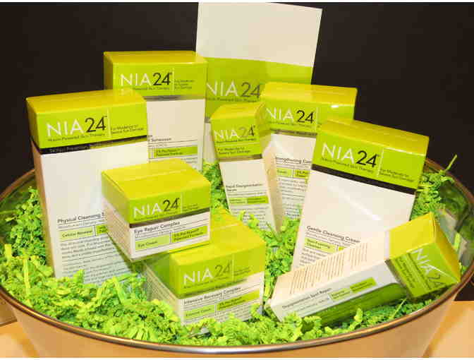 NIA24 Skin Care Basket