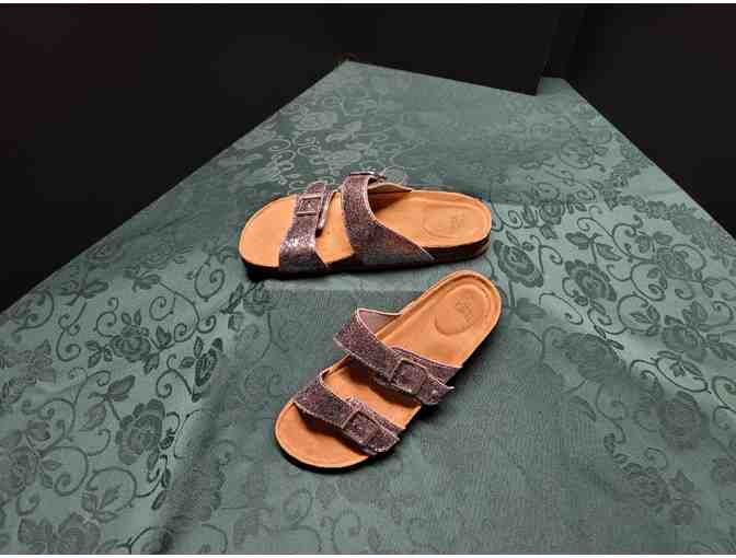 Time and Tru Flat Sandals