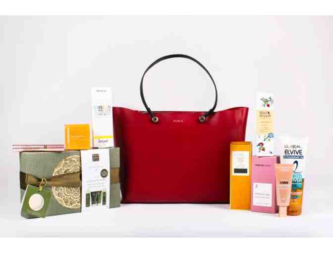 2019 Golden Globes Women's Gift bag-Furla Purse with beauty products