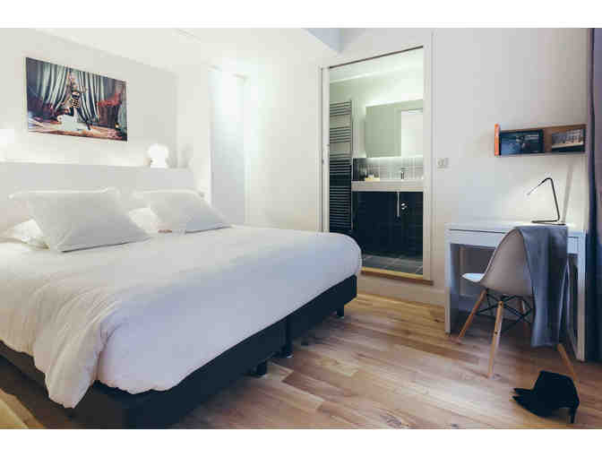 Bordeaux, France - Deluxe 5 days / 4 Nights with Guided Wine Tour/ Michelin Restaurant