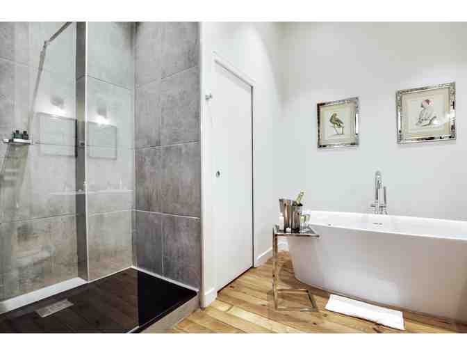 Bordeaux, France - Deluxe 5 days / 4 Nights with Guided Wine Tour/ Michelin Restaurant