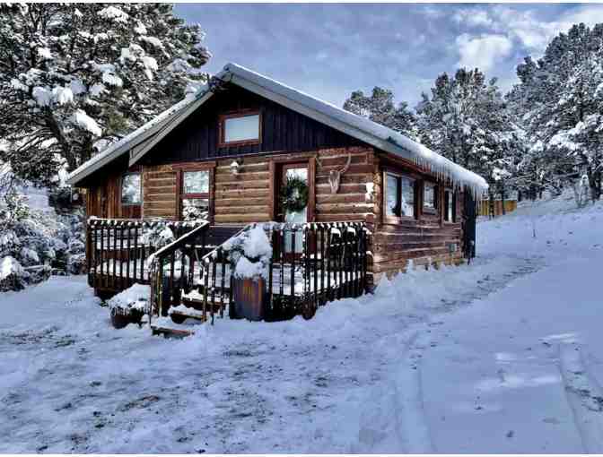 2 night stay in a Cozy Cabin near Carbondale sleeps 2-4 people - Photo 1