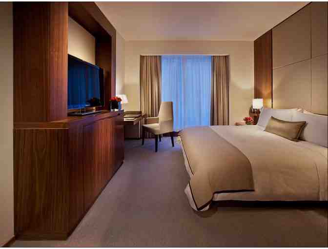 1 Night stay at the Langham Place, Fifth Avenue, plus breakfast plus spa