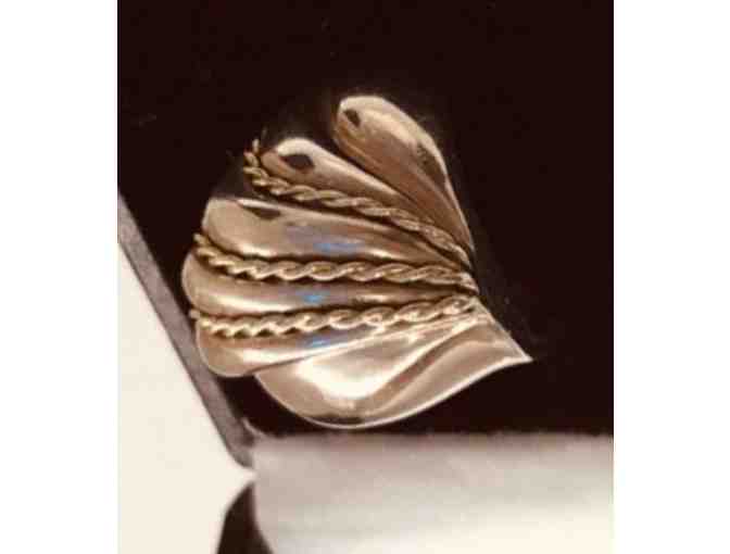 Sterling Silver Ladies Ring with Yellow Gold Rope Inlay