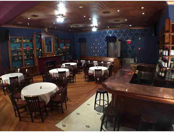 Vintage Lounge & Restaurant