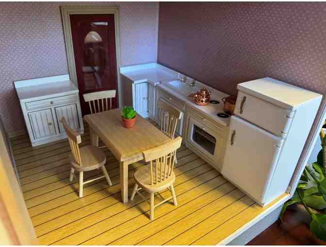 Beachside Bungalow Dollhouse