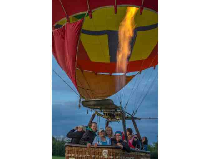 Hot Air Balloon Ride for 2 with Champagne by Sundance Balloons - Up Up & Away!!