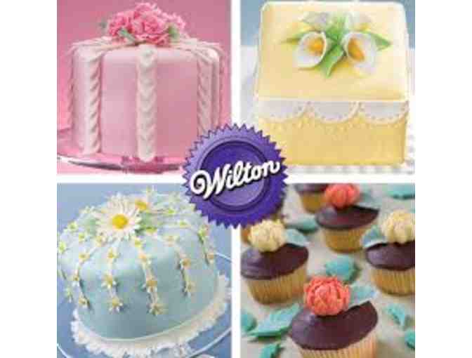 Wilton Cake Decorating with Pink Fondant