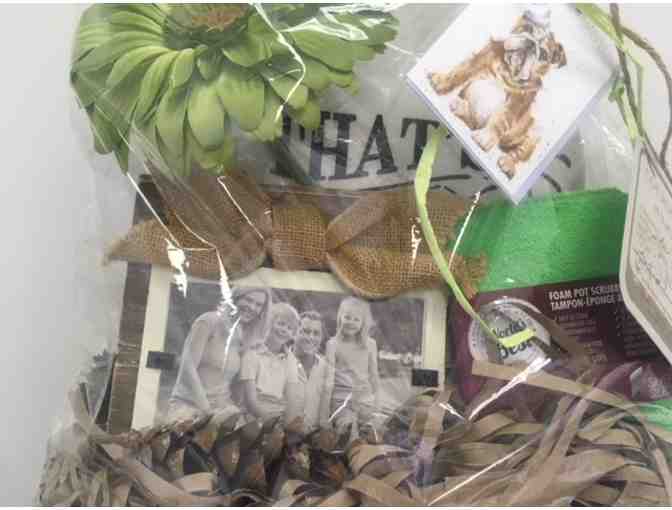 Gift Basket from Surrounding Memories!