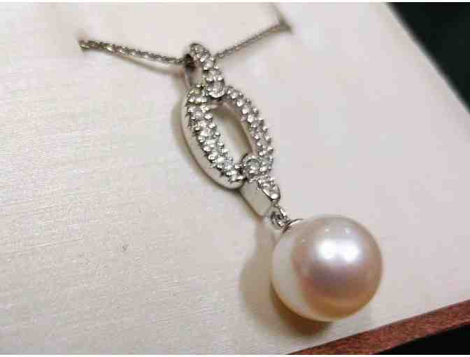 Single Pearl Necklace With Diamond Flourish