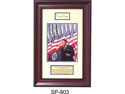 Sp-803 Ronald Reagan speaking with Flags Framed Photo