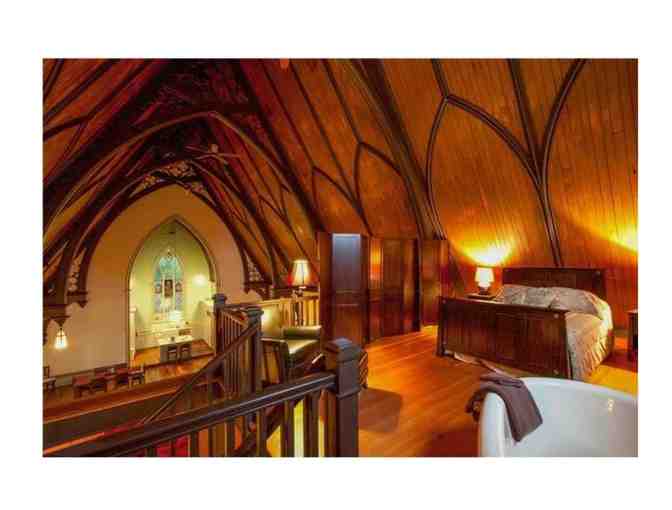 5 Night stay in a 4 bedroom renovated St. Paul's Church