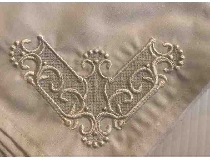 Embroidered Dinner Napkins white with white