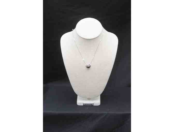 14K White Gold Pendant Necklace with Black Pearl and Diamonds - Photo 1