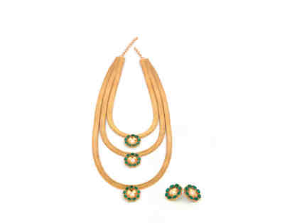 Necklace & Earring set by Suhani Pittie
