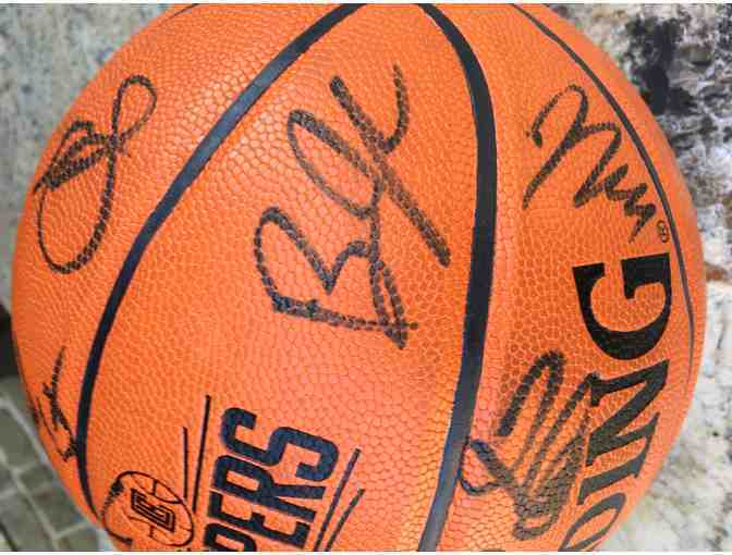 LA Clippers 2016-17 Team Autographed Basketball