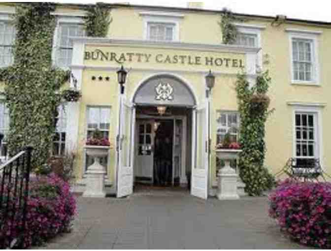 IRELAND 6-Night 'Best of Ireland' Tour with Hotel and Airfare for (2)