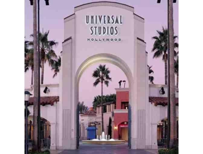 LOS ANGELES & Southern California Amusement Parks with a 4 Night Stay & Airfare for (2)