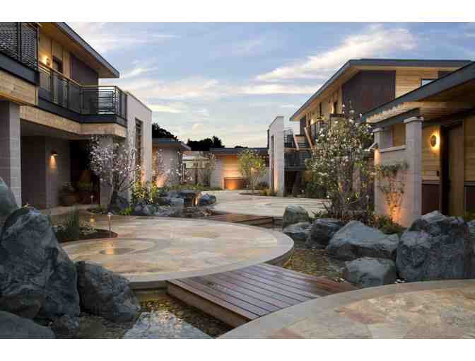 NAPA VALLEY Romantic Scenic Train Tour & Wine Tasting with a 3-Night Stay & Airfare for 2