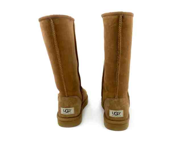 UGG Australia Classic Tall Chestnut Boots US 6
