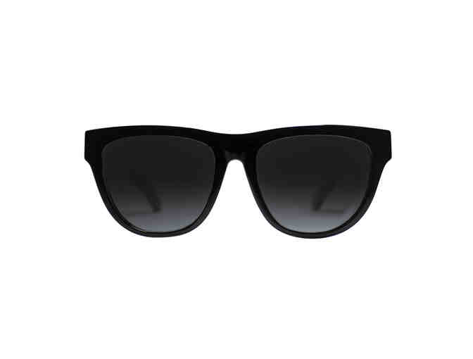 One Pair of Ojos Sunglasses