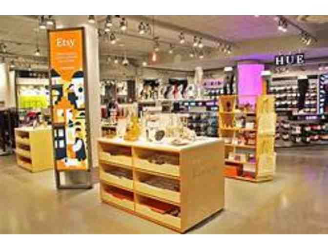 $100 Gift Card to Macy's