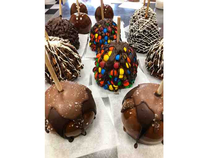 Fancy Carmel Apple Gift Basket from Newberry Candy