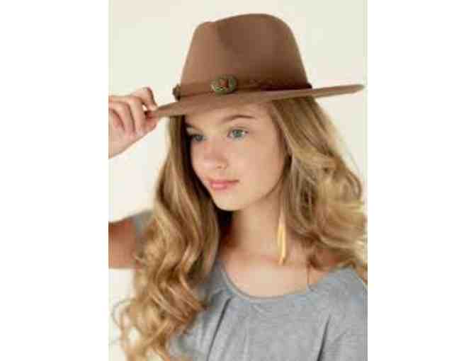 Adelyn Hat in Brown from Joyfolie