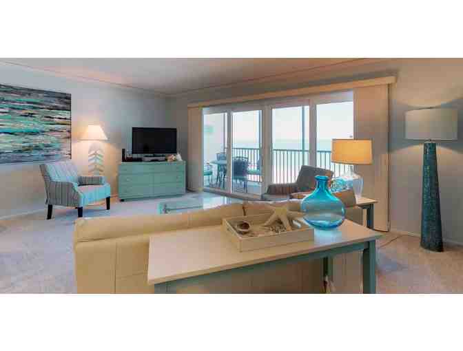 7-Night Stay in an Oceanfront Condo